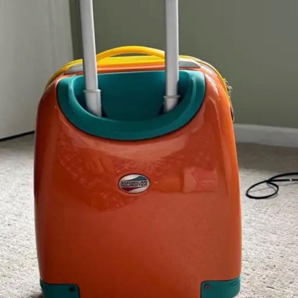 Suitcase for kids - Picture 2 of 5
